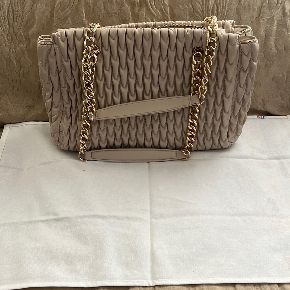 The Person You Only Use It Twice - image 1